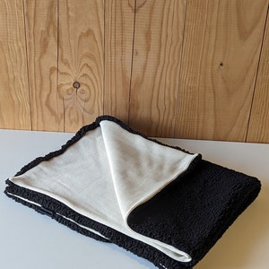 Dog Travel And Settle Mat In Organic Cream Rib Knit & Black Sherpa Large image 6