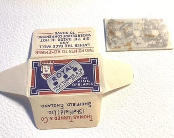 Lama di rasoio e involucro "Royal" Thomas Turner degli anni '30, versione rossa e blu, Inghilterra