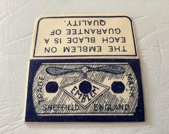 Lama di rasoio e involucro degli anni '30, 'Emblem', prodotto in Gran Bretagna