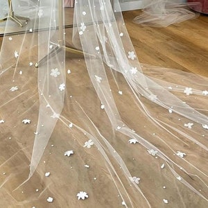 Custom order! Wedding Tulle Veil with 3D Flowers, Long Bride&#39;s Veil, Delicate Flower Embroidery, Veil with Blusher Width veil - 300cm/118&#39;&#39;