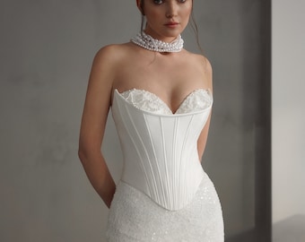 Chic Pearl-Encrusted Corset Bridal Gown, Elegant Mermaid Wedding Dress with Sleek Silhouette & Sweetheart Neckline, Modern Minimalist Bride