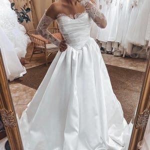 Princess Wedding Dress with Basque Corset, Mikado & Chantilly Lace, Glamorous Off-Shoulder Gown with Lace Sleeves, Luxurious Bridal Dress