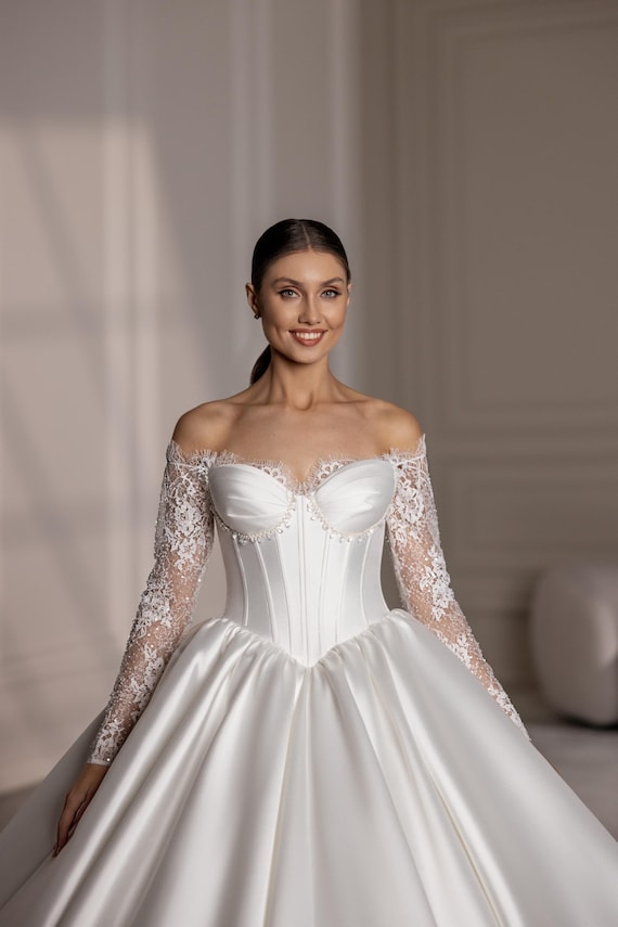 Princess Wedding Dress with Basque Corset, Mikado & Chantilly Lace, Glamorous Off-Shoulder Gown with Lace Sleeves, Luxurious Bridal Dress Princess Wedding Dress with Basque Corset, Mikado & Chantilly Lace, Glamorous Off-Shoulder Gown with Lace Sleeves, Luxurious Bridal Dress