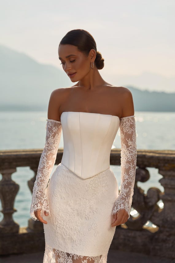 Short Wedding Dress Lace Strapless Bridal Gown Corset Lace Sleeves Mermaid Wedding Modern Dress n with Lace skirt
