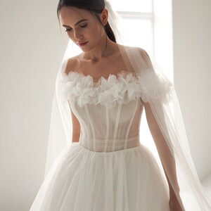 White Wedding Dress Strapless Off The Shoulder Sleeveless Sequined Ruffle Tulle Bridal Gown main image 0