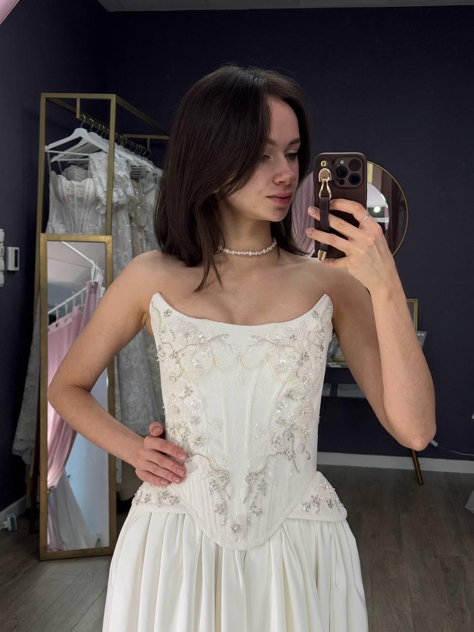 Luxury Ivory Corset Wedding Dress  Hand-embroidered Bridal Gown  Taffeta  Skirt With Slit  Unique Couture Wedding Outfit  Custom Made - Etsy