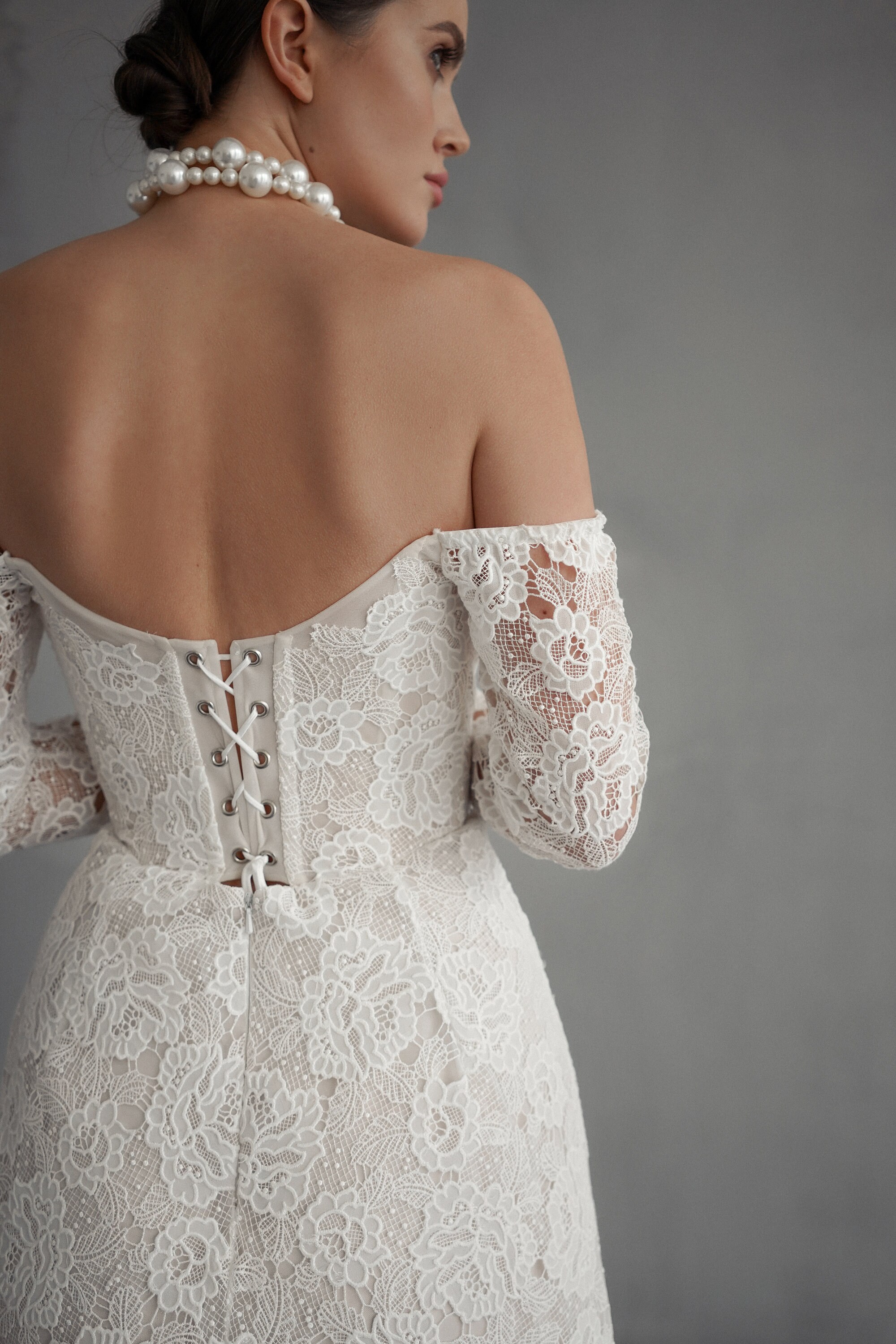 Top-quality fabric Retract Your Waist Elegant Off White Unique Wedding Dress main image 1