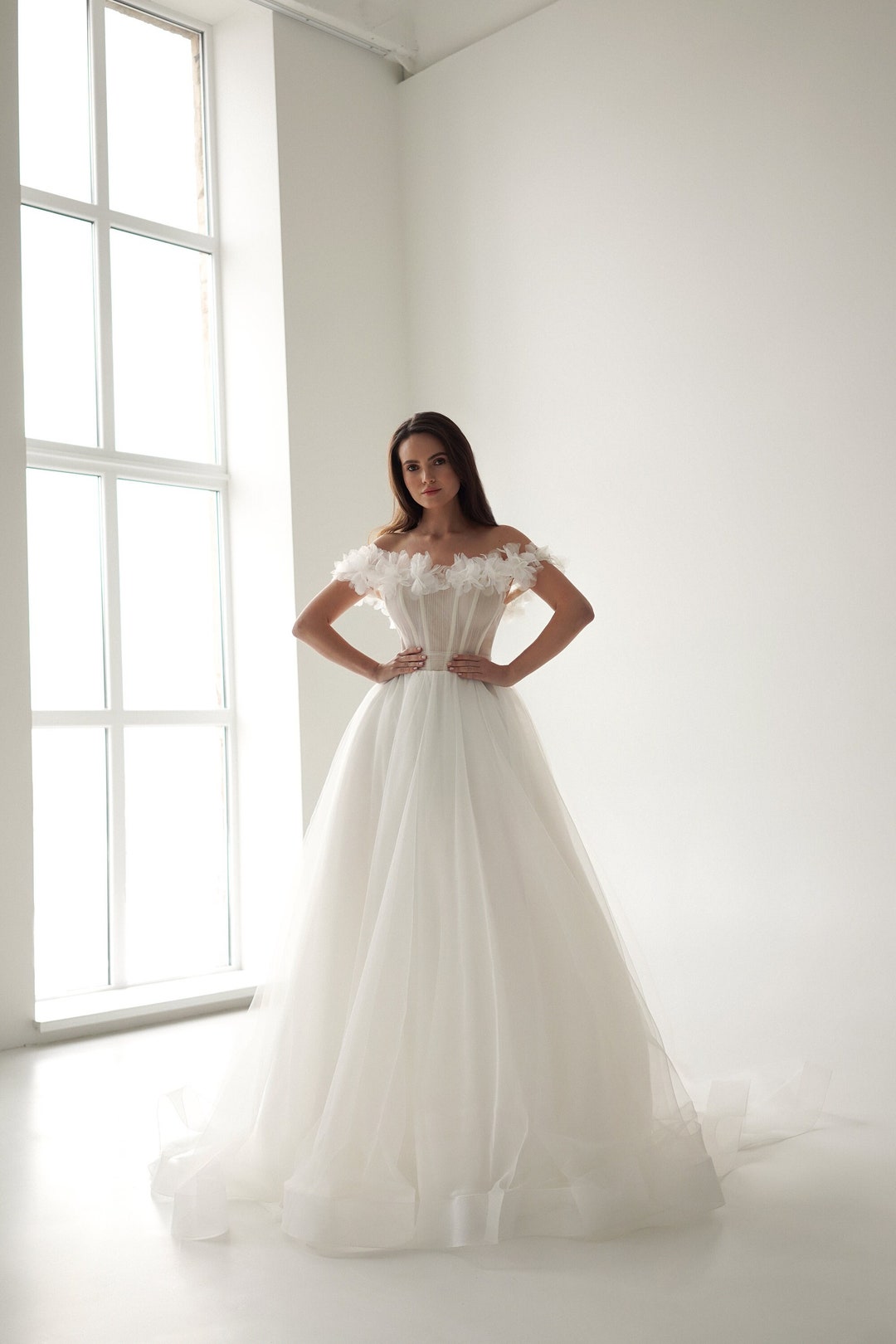 Off The Shoulder Tulle Sweetheart White Wedding Dresses Bridal Gown Y863 main image 1