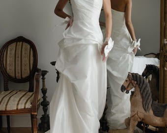 One Shoulder Wedding Dress, Asymmetrical taffeta Bridal Gown, Draped Couture Wedding Dress with Train, Elegant Modern Wedding Gown