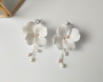 Porcelain Ceramic White Flower Pearl earrings. Porcelain Flower Bridal Earrings - Ceramic White Flower Jewelry for Brides or bridemaids