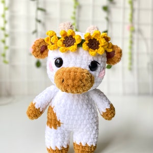 Sunflower cow , Sunflower moo , crochet cow, amigurumi cow , stuffed animals , Sunflower cow plushie, crochet cow plush