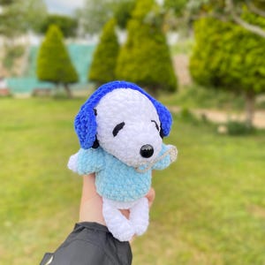 Crochet Snoopy, Snopp Dog , amigurumi snoopy , music geek snoopy
