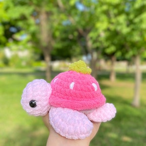 Tartaruga marina fragola all'uncinetto: tartaruga marina di peluche amigurumi, animale dell'oceano