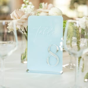 Numeri da tavolo in acrilico azzurro - Cartello da tavolo per matrimonio 6x9 - Numero a specchio argentato - Cartelli da tavolo per matrimonio blu artico - Decorazioni per ricevimento di nozze