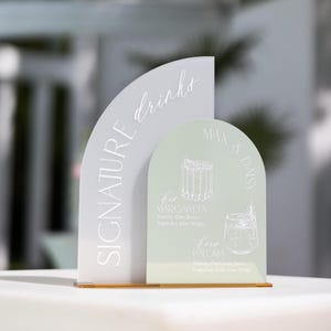 Hochzeit Barschild Signature Drinks Acryl Menü - Frosted und Salbeigrün Barschild - Individuelles Drink Schild mit goldenem Ständer - Cocktail Schilder Set