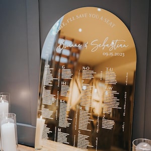 Bogen Sitzplan Alphabetische Reihenfolge - Gold Spiegel Acryl - Hochzeitssitzplan Zeichen - Bitte sitzen - Hochzeitsempfang Zeichen