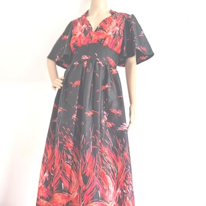 Floor-length 70s vintage maxi dress 70s dress