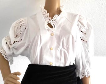 Vintage 1980s traditional blouse with eyelet lace, size L