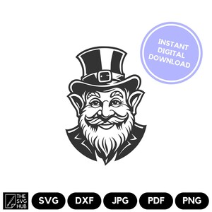 Puede incluir: Ilustración en blanco y negro de un duende con un sombrero con un diseño de trébol. El duende tiene barba y bigote y sonríe. La imagen es adecuada para usar en manualidades digitales y proyectos.