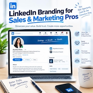 Op de afbeelding: Een laptop toont een LinkedIn-profiel voor Ayesha Khan, met de tekst LinkedIn Branding for Sales & Marketing Pros. Een notitieboek met de handgeschreven tekst Better Profile. Bigger Opportunities. ligt naast een smartphone en een mok.