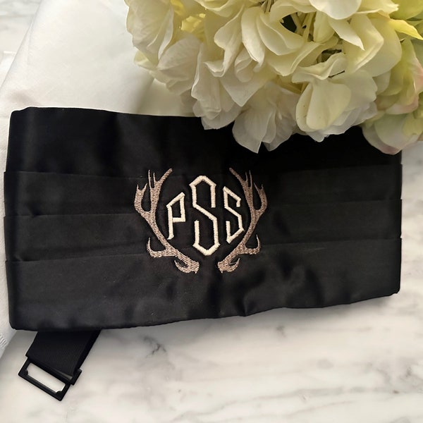 Monogrammed Men's Formal Cummerbund with Antlers