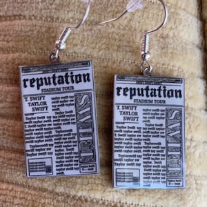 Pendientes de reputación inspirados en Taylor Swift