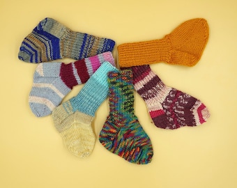 Babysocken Wollsocken - Gr 6-12 Monate - handgestrickt - Kuschelsocken