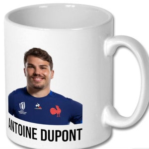 Tasse Antoine Dupont | Légende inspirante du rugby français des deux côtés, tasse à café idéale à acheter pour le bureau à domicile de la rentrée à Noël NOUVEAU !