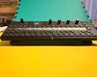Teenage Engineering portable stand - OP-XY OP-1/Field