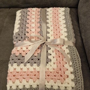 Crochet baby blanket image 11