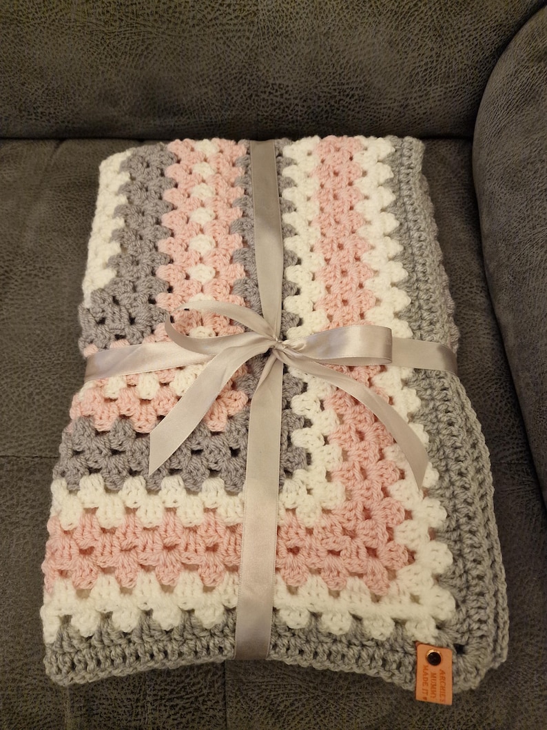 Crochet baby blanket image 11