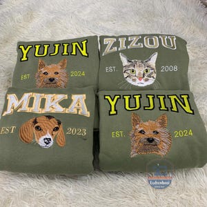 Personalisiertes Haustier-Memorial-Sweatshirt, individuell bestickter Rundhalsausschnitt für Hunde und Katzen, einzigartiges Geschenk für Lehrer, Hundegesicht und Namensshirt
