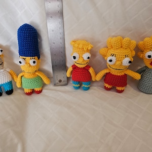 Crochet - SET of 5 - the Simpsons Homer Marge Bart Lisa Maggie Ready to Ship..