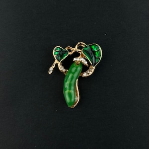 Green Pea Brooch Pin ~ Pearl Green Gold Enamel Brooch Pin ~ Botanical Garden Brooch ~ Perfect for Garden Lovers