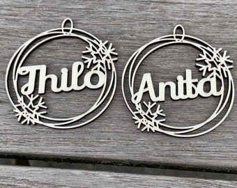 Christbaumschmuck personalisiert - Weihnachtsbaum-Anhänger mit Schneeflocken ca. 6,5cm Durchmesser