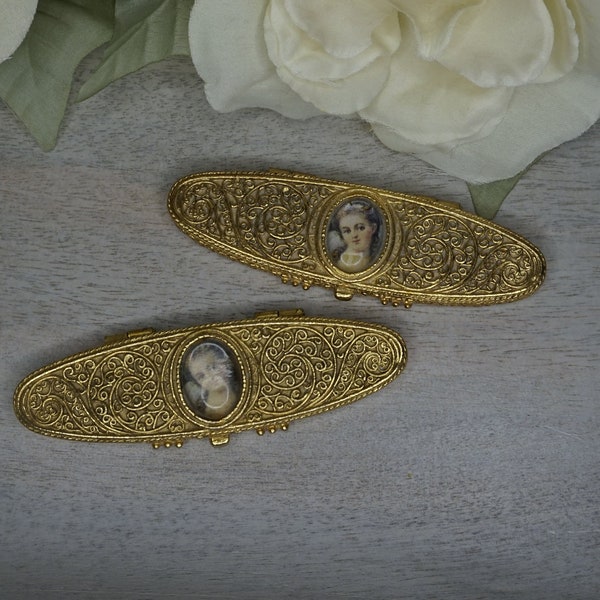 Estee Lauder Solid Perfume Holder - Intricate Filigree Design - FULL Compact - Oval - Perfume Box -1960s - 121