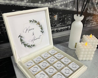 Chocolate box personalized with different motifs of your choice - individually