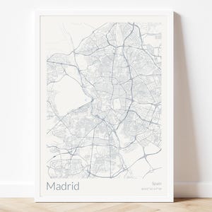 Madrid Map Print - Minimalistischer Stadtplan Poster von Madrid Spanien - Moderne Wandkunst für Zuhause oder das Büro - Reisegeschenk für Madridliebhaber