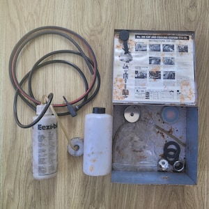 Sykes - Pickavant bleeding kit in tin