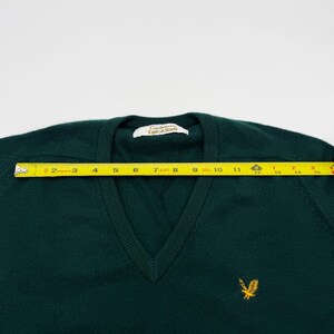 Jersey de cachemir vintage Lyle & Scott con cuello en V, color verde, talla 48/117 (XXL). imagen 11