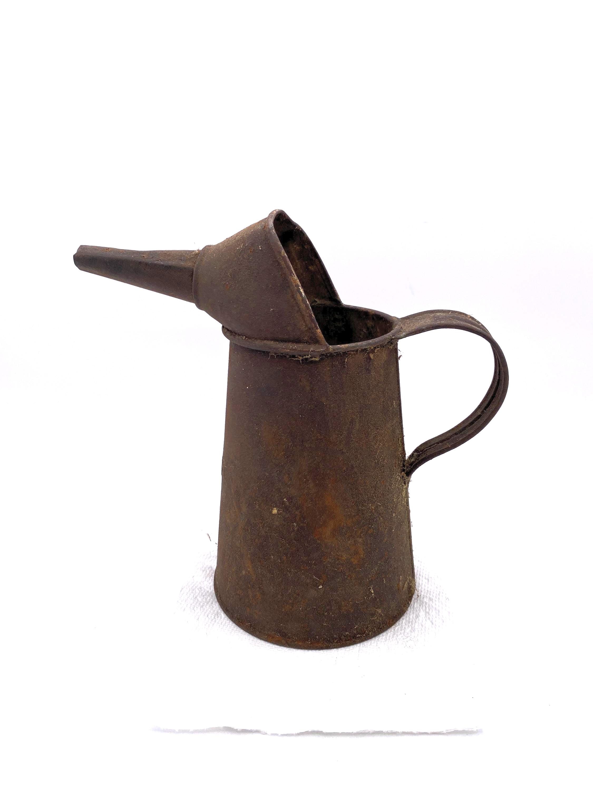 Metal Oil Can With Pour Spout and Handle, 7.75” T X 6.75” W - Etsy