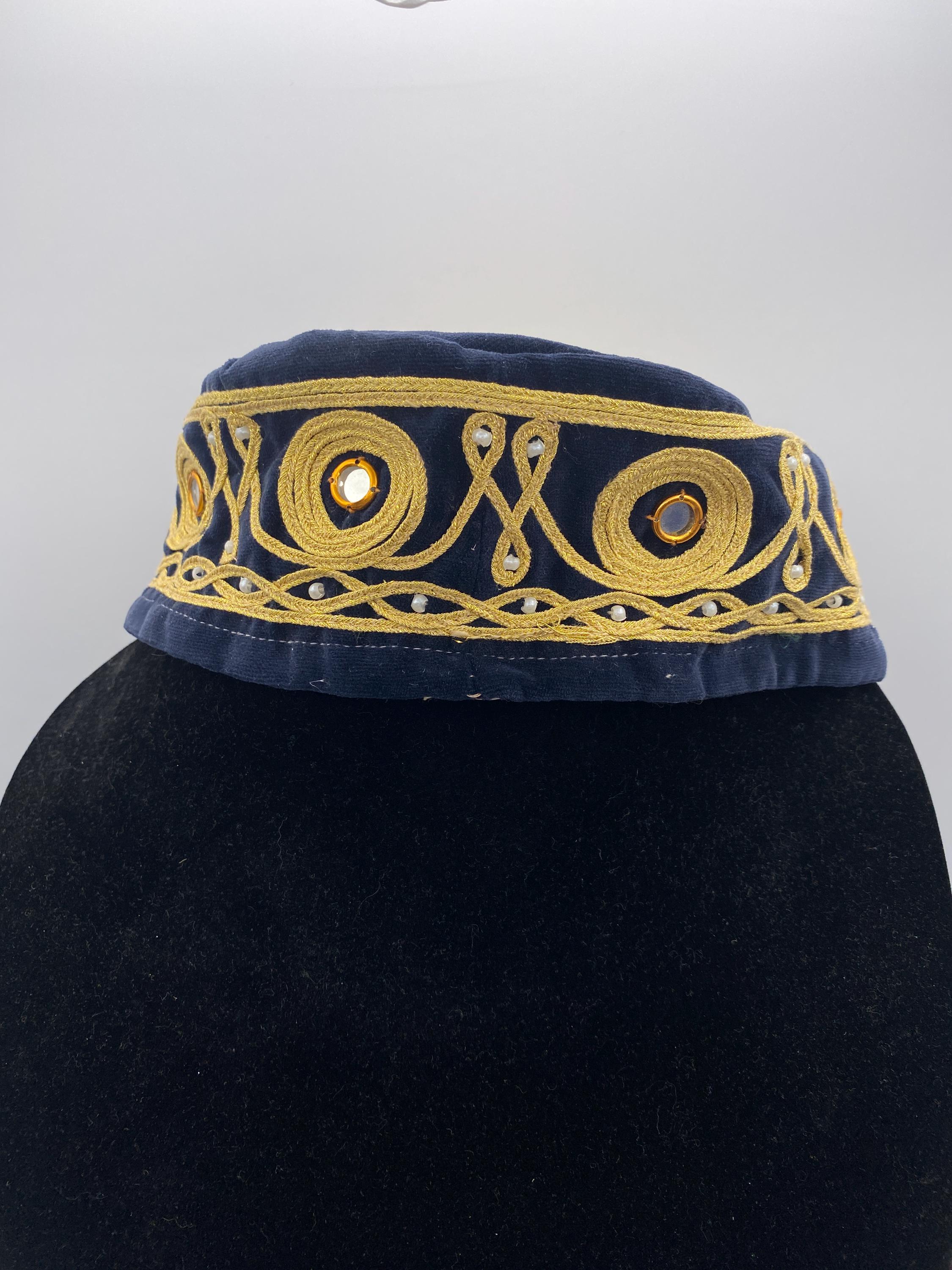 Gold Pillbox Hat - Etsy display picture 1