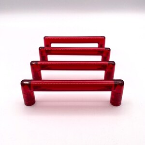 Impresionantes tiradores de cajón de metacrilato de colores brillantes de estilo vintage: más rosas que rojos (juego de 4)