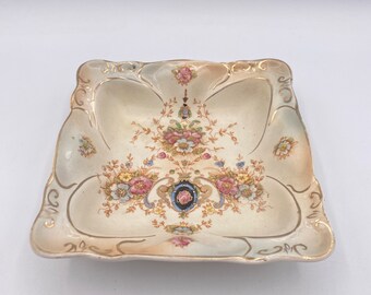 Berry Bowl Stoke-On-Trent Crown Devon Thames English Porcelain