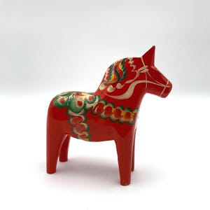 Swedish Dala Horse Folk Art Figure, 6”x5”, Red Wooden Horse