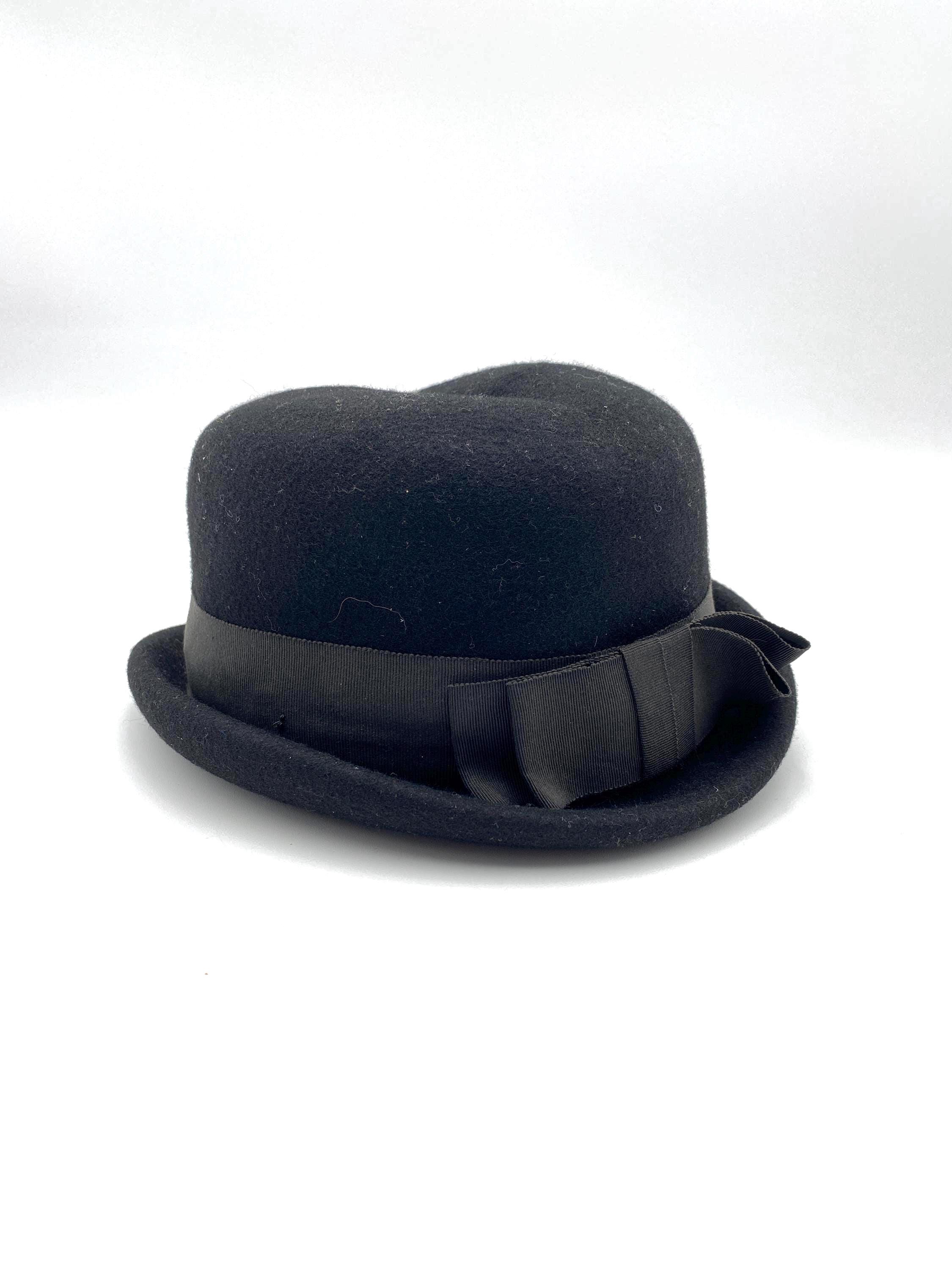 True Original 1950’s Glenover black wool hat w/ dominate side and ribbon bow Vintage 1950s Henry Pollak-glenover Black Wool Hat/black  main image 2