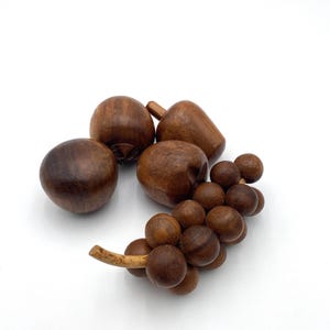 Wooden Fruits - 5 Pieces Including A Bunch of Grapes, Apple, Persimmon, Pear