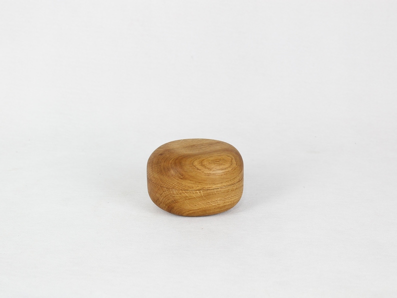 Box, round solid oak box Colline image 3