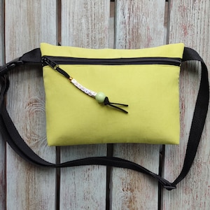 Gürteltasche limettengrün, Stoff-Bauchtasche, Handgemachte schlanke Bauchtasche, Grüne kleine Crossbody-Tasche, Bunte Crossbody-Brusttasche, Vegane Hüfttasche