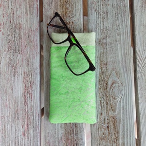 Soft Glasses case, Green fabric glasses case, Glitter glasses pouch, Eyeglass sunglass padded case, Reading glass case, Soft cotton pouch